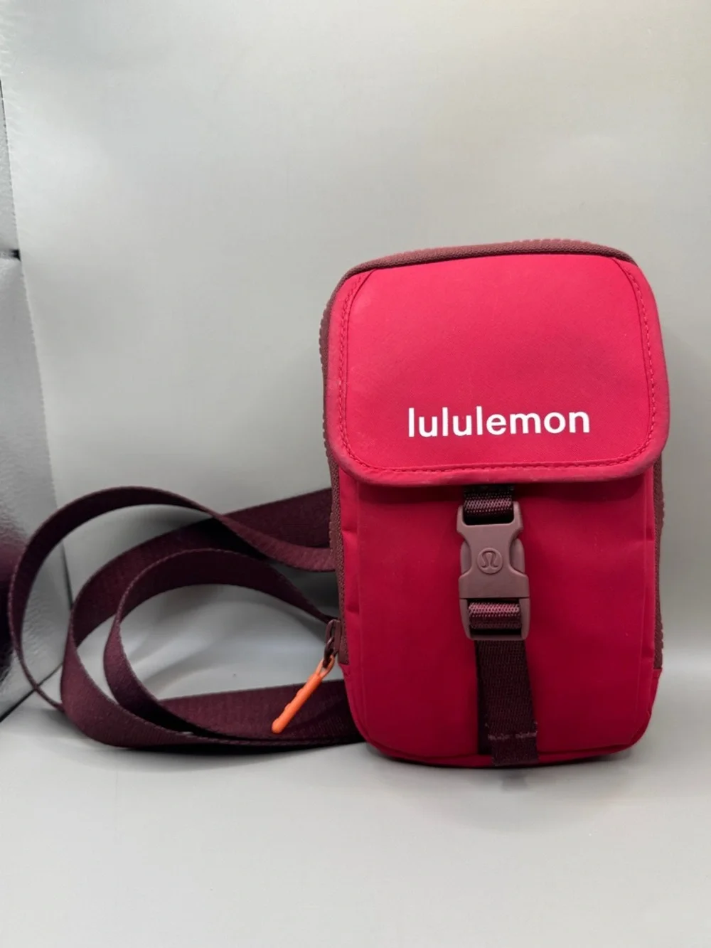 Lululemon Lunar New Year Zip-Top Crossbody Bag - Picture 5 of 11
